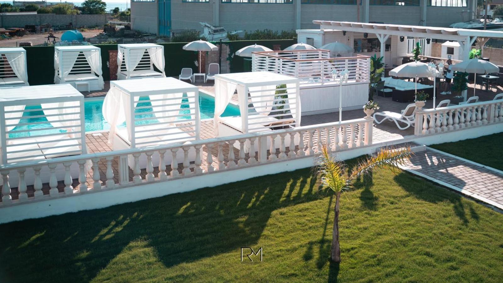 La Palazzina Bed & Breakfast Porto Cesareo Dış mekan fotoğraf