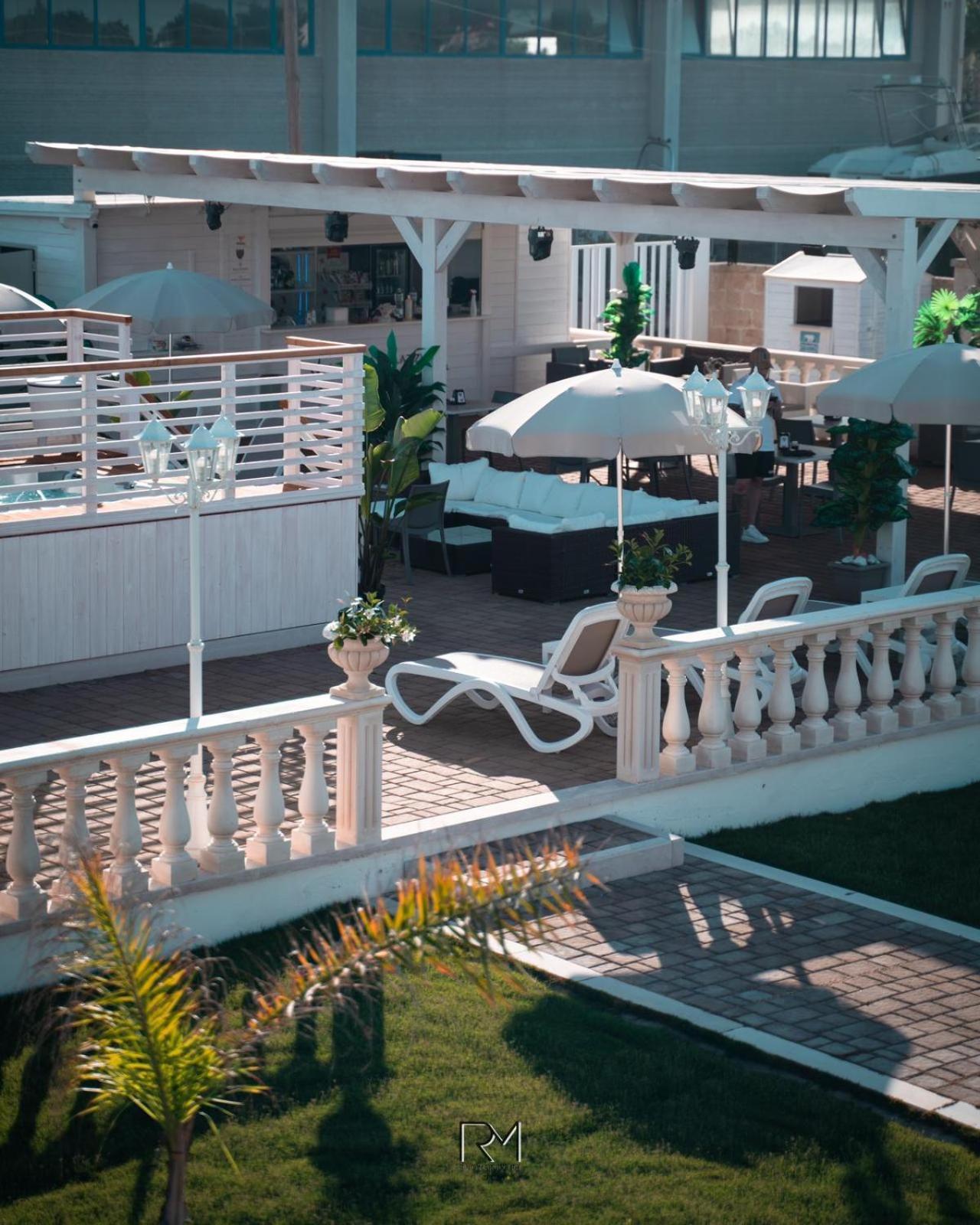 La Palazzina Bed & Breakfast Porto Cesareo Dış mekan fotoğraf